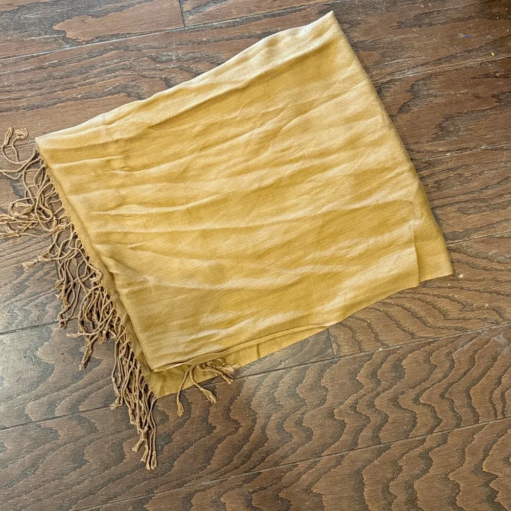 100% Pashmina camel colored scarf